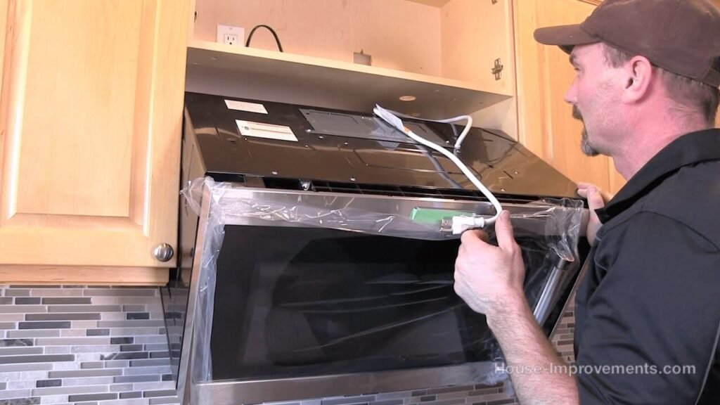 Expert Microwave Installation in Suwanee, GA